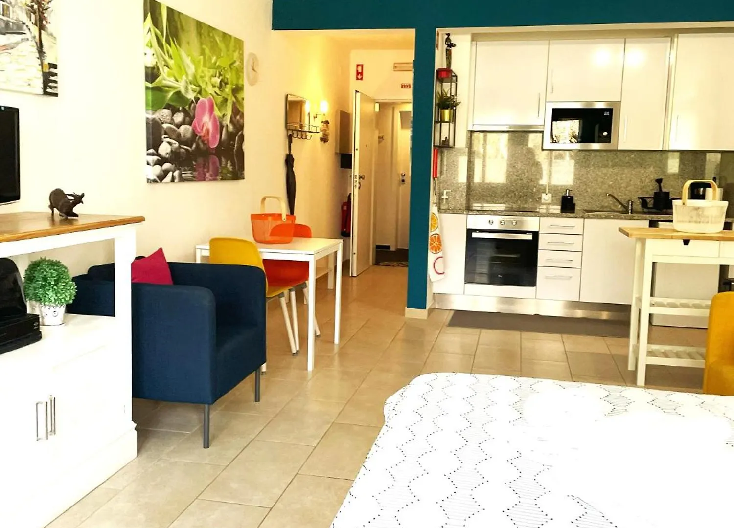 Bayview Apartment 213 location